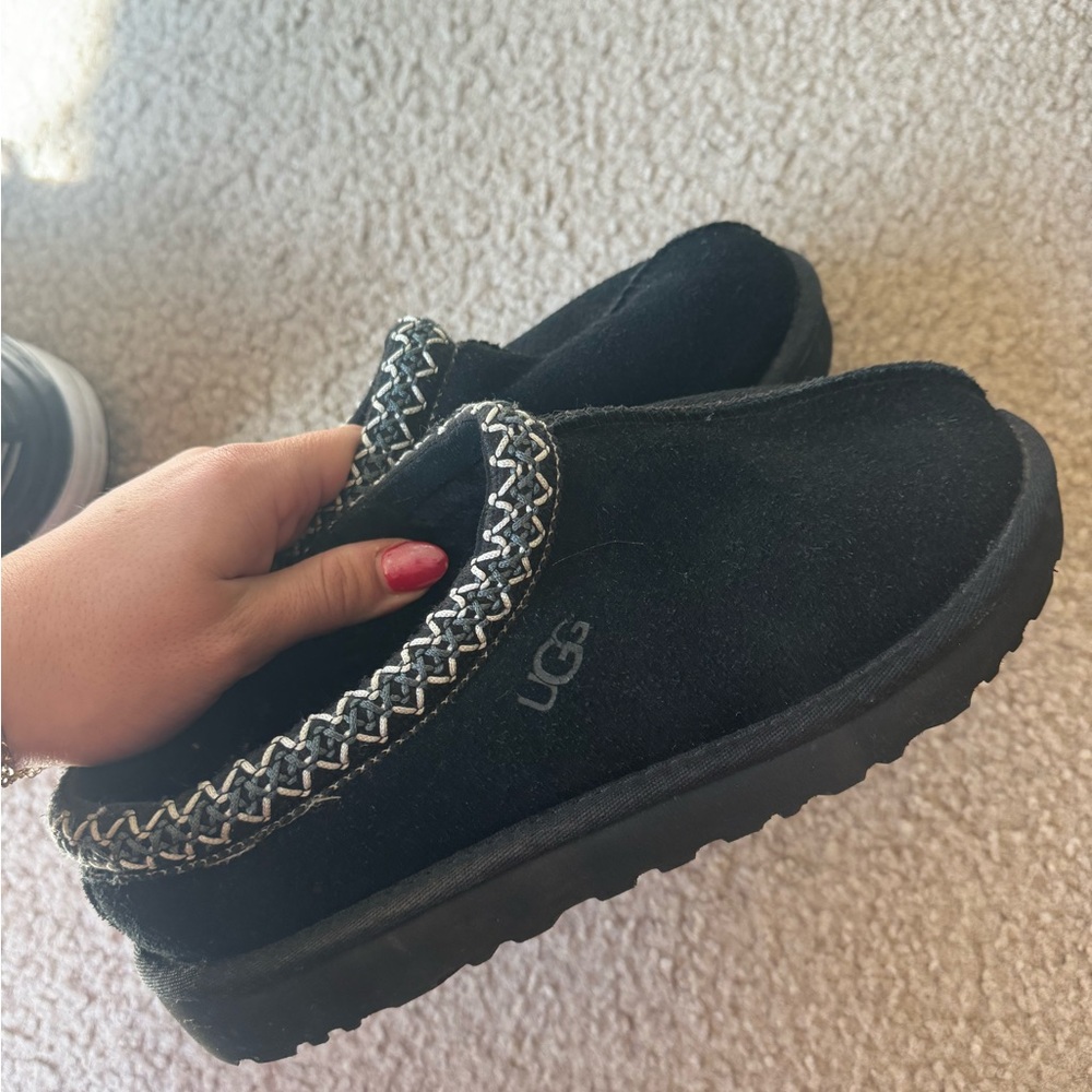 UGG Black Tazz Slippers W9